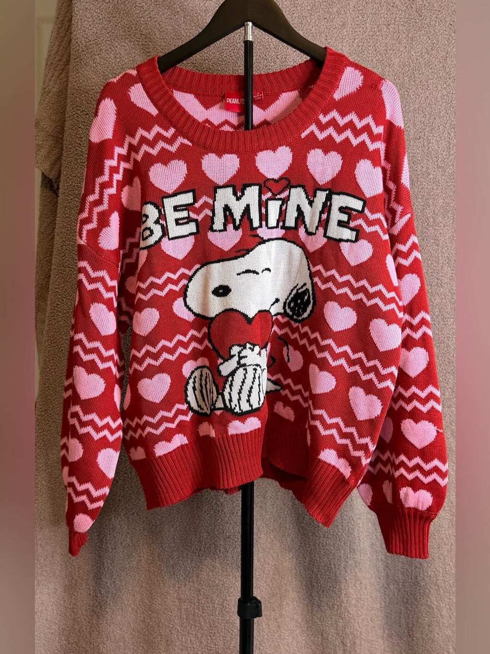 Peanuts Snoopy Be Mine Valentine Heart Sweater Red Pink Women’s Large